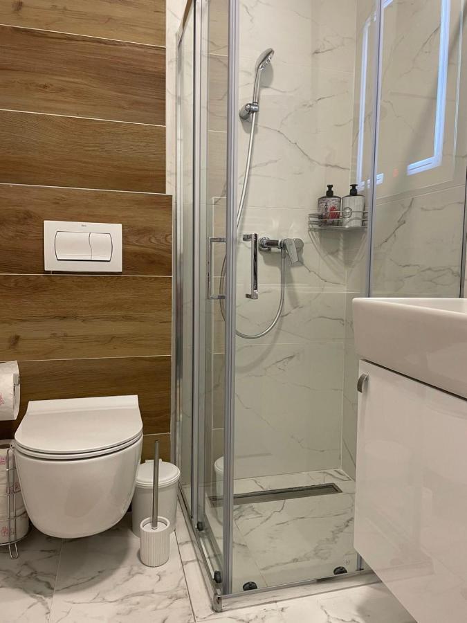 Spring Deluxe Apartment Novi Sad Luaran gambar